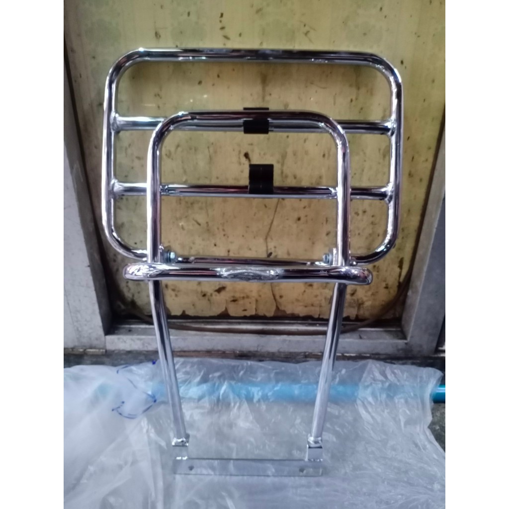 ตะแกรงพับหลัง ตะแกรงหลัง ไม่มีสปริง Vespa Classic