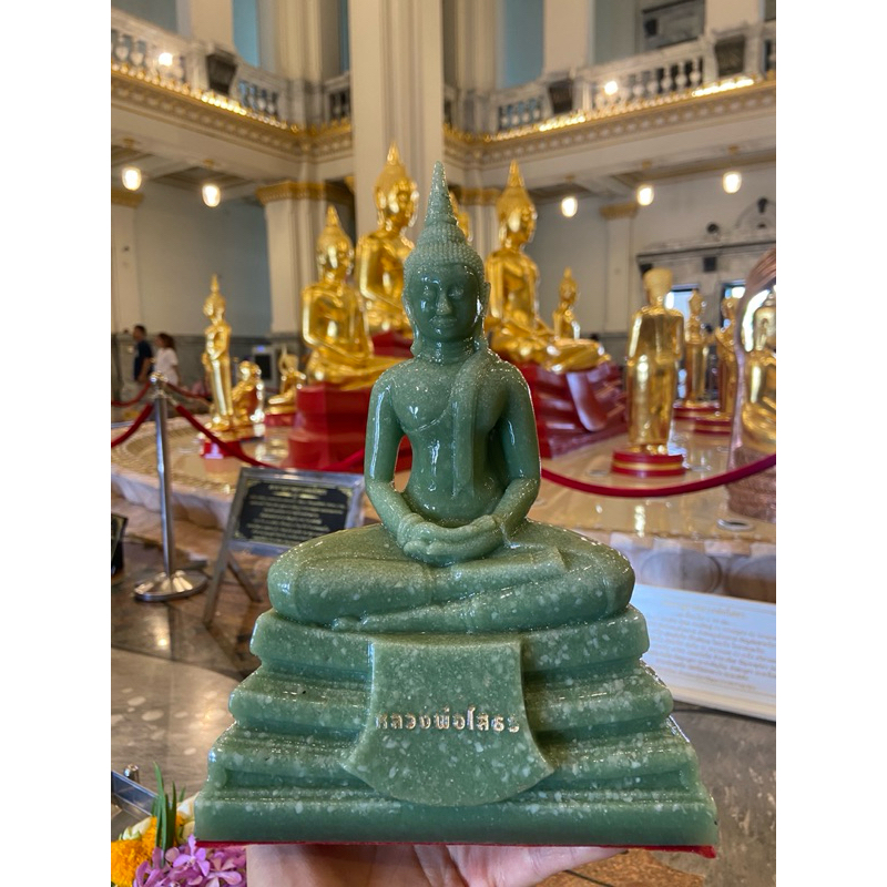 หลวงพ่อโสธรหินสีเขียวมรกตหน้าตัก5นิ้วบูชาจากวัดพุทธโสธรแท้มีบิลให้ค่ะ ส่งไวไม่เกิน2วันหลังกดสั่ง