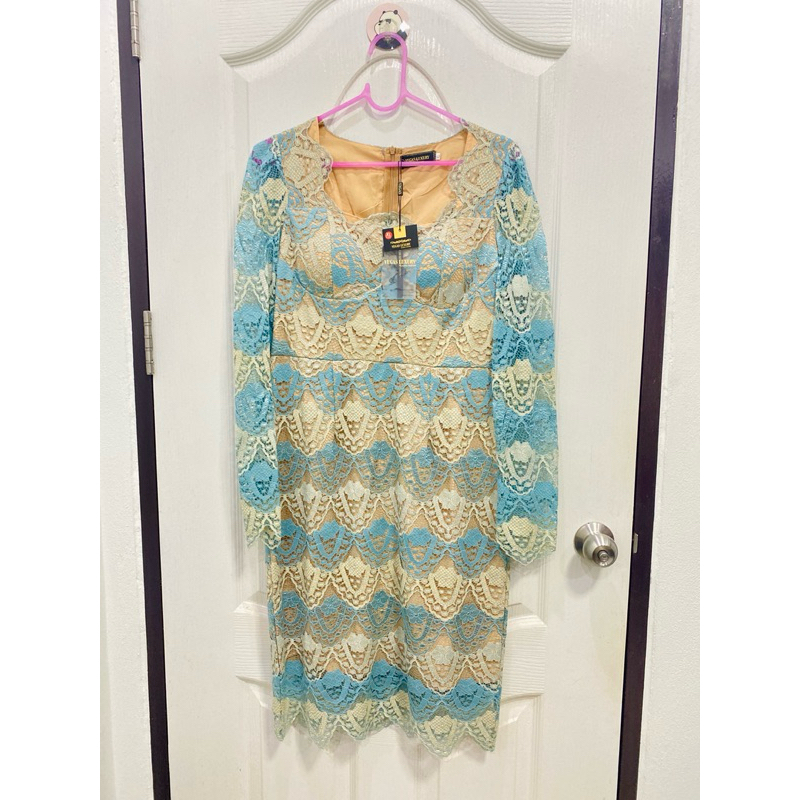 เดรสลูกไม้ ป้าย VEGAS LUXURY