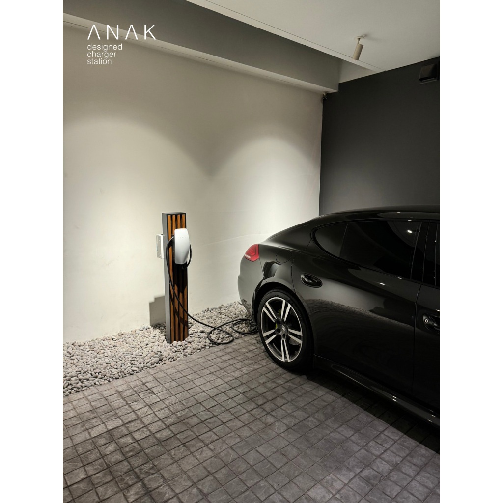 CRAFTAMP เสาติดเครื่องชาร์จรถ EV รุ่น Pole stand A - design ระแนงไม้ เสาติดเครื่องชาร์จรถไฟฟ้า เสาชาร์จรถไฟฟ้า