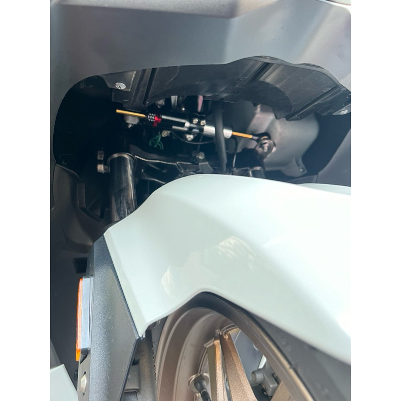 ชุดกันสะบัด Honda Forza(300-350)ติดตั้งง่ายๆ อุปกรณ์ครบ ออกแบบตรงรุ่น ติดตั้งง่ายไม่ถอดชุดสี