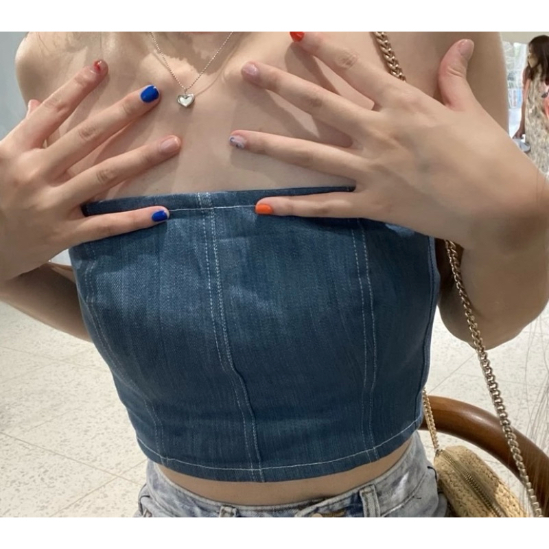 เกาะอกยีนส์ ร้านmelt inmoment