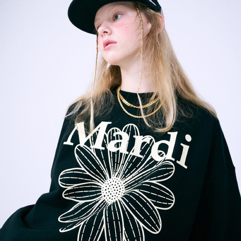 พร้อมส่งจากไทย!! MARDI MERCREDI sweater Black-Cream