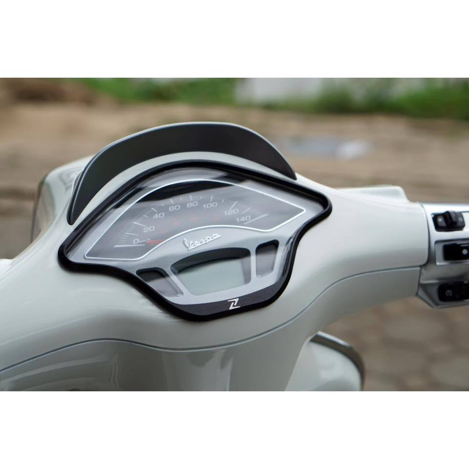 [Zelioni] ครอบเรือนไมล์ Zelioni สีดำ สำหรับ Vespa Sprint