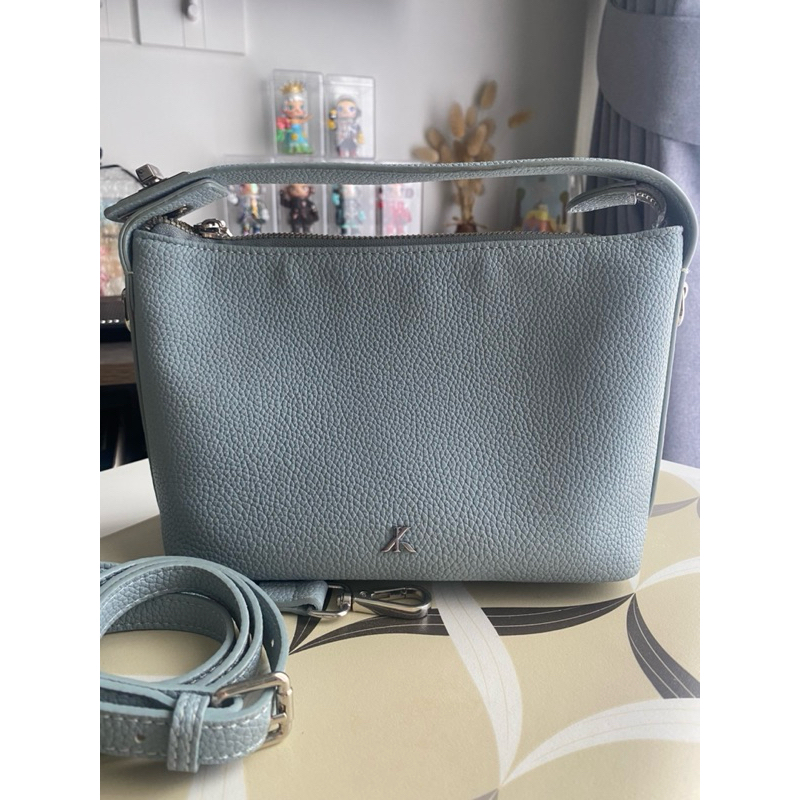 KORRA HOBO BAG กระเป๋าถือและสะพาย หนังนิ่ม สภาพใช้งาน