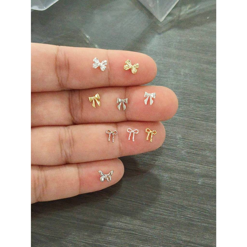 B2.โบว์จิ๋ววววว อะไหล่โบว์ตกแต่งเล็บ ถุงบรรจุ 10 ตัวต่อแบบ