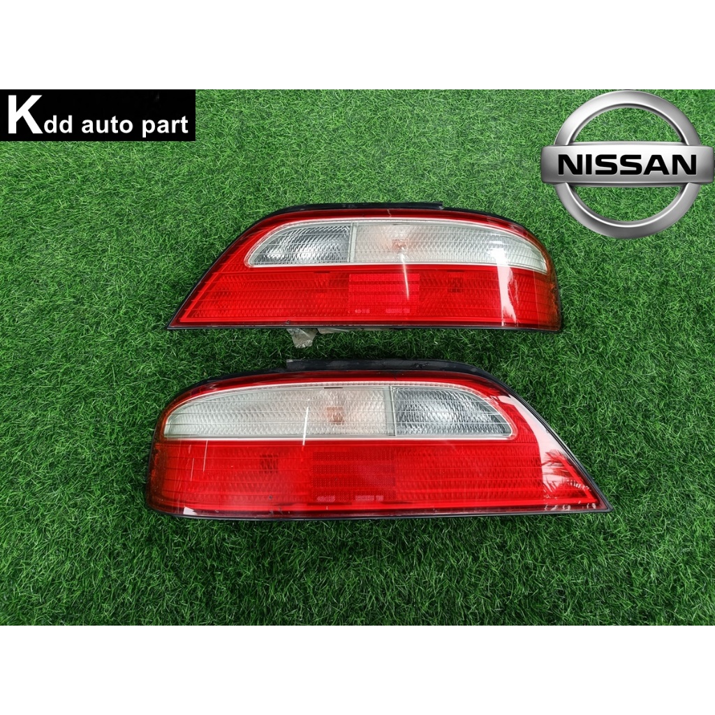 ไฟท้าย ของแท้ Nissan Presea R11