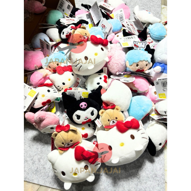พวงกุญแจ Sanrio มินิและโมจินุ่มนิ่ม