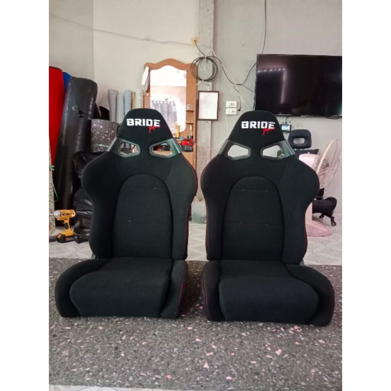 เบาะซิ่ง BRIDE VORGA วอก้างานไทย ผ้าดำล้วน ตะเข็บคู่สีแดง