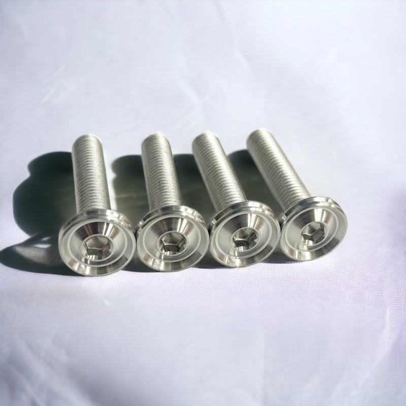 น็อตชุดกันตก W125i บังลม และ Scoopy ทุกปี ยกเว้นตัวแรก (1 ชุด 4 ตัว) ราคาชุดละ!! - รูปที่ 2