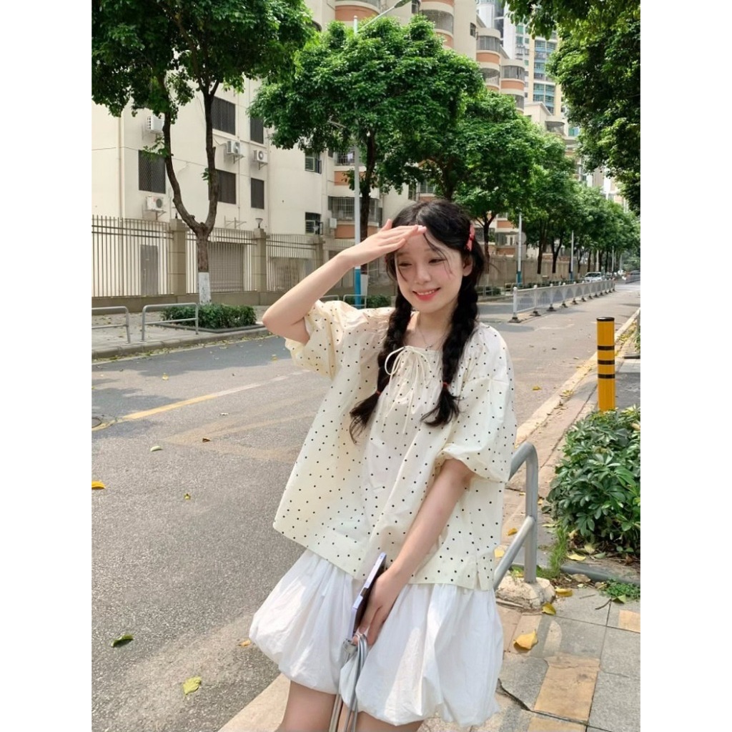 (T529) 𝑉𝑎𝑛𝑖𝑙𝑙𝑎 𝑃𝑜𝑙𝑘𝑎 𝐷𝑜𝑡𝑠 เสื้อแขนตุ๊กตาสีครีมลายจุด ขนาดฟรีไซส์ ~