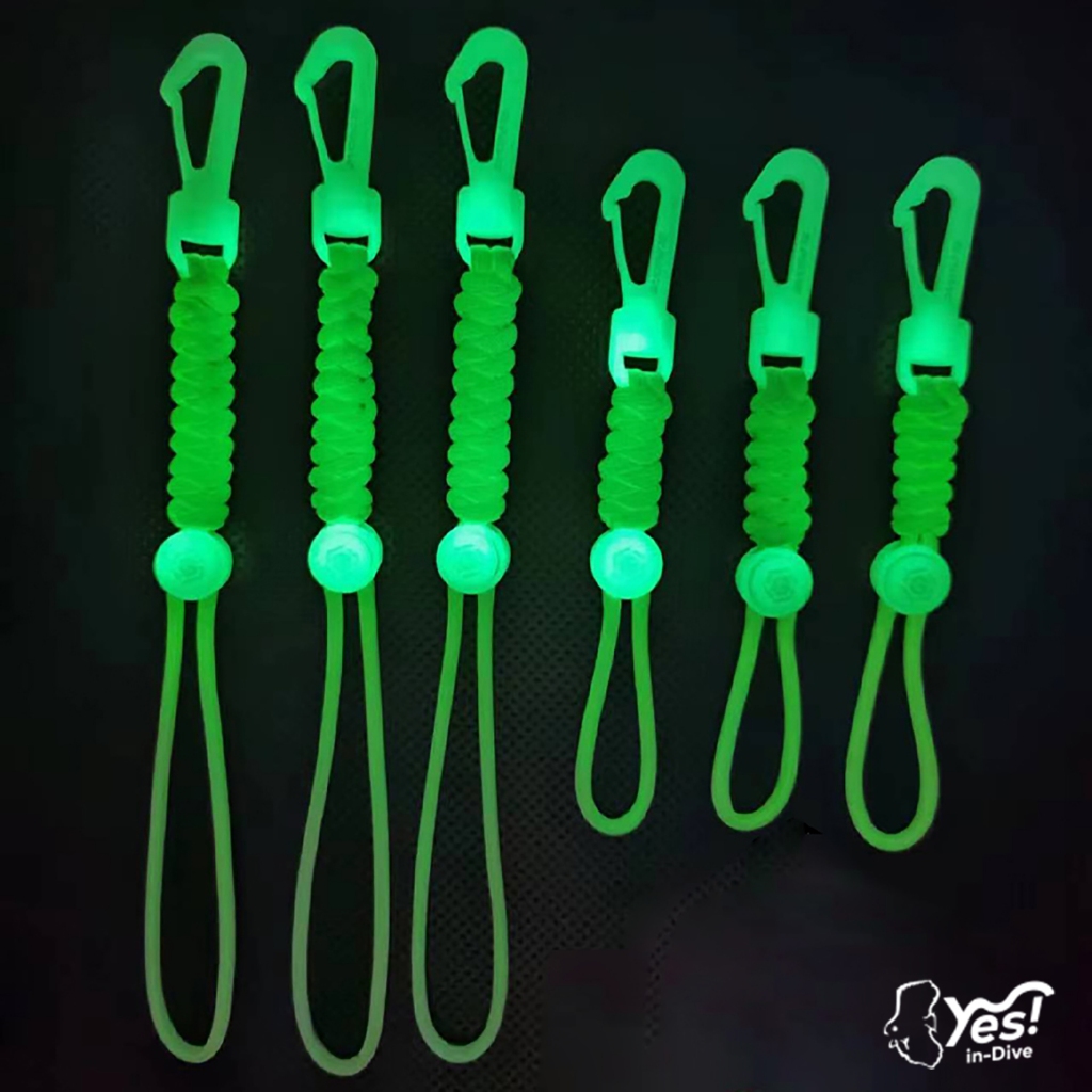 GLOW DIVE✨ สายคล้องมือ lanyard สะท้อนแสง GDL 01