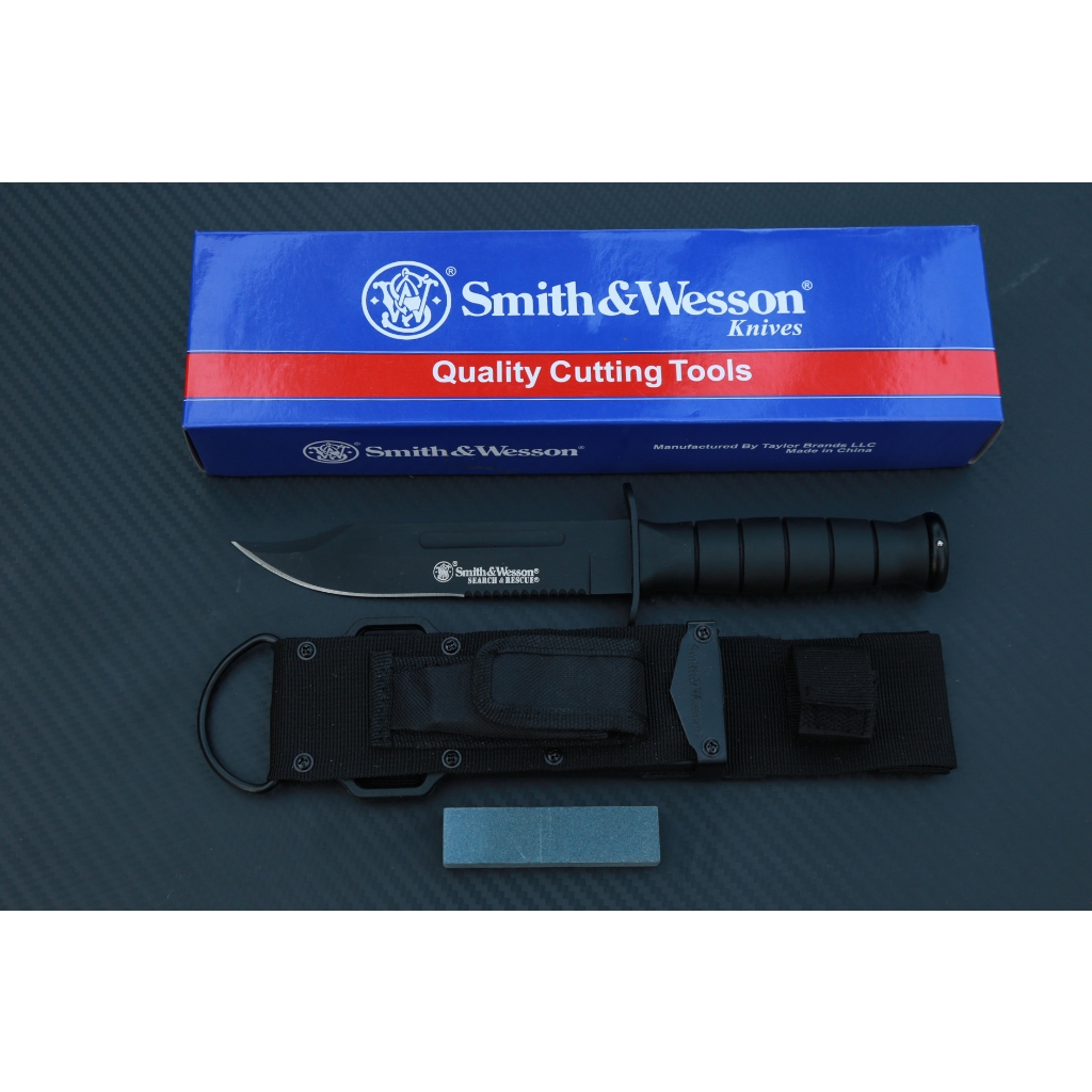 มีดเดินป่า S&W รุ่น SWBA CKSUR 4 ใบรมดำทรง BOWIE  ขนาด 10 นิ้ว พร้อมหินลับมีดซองอย่างดี