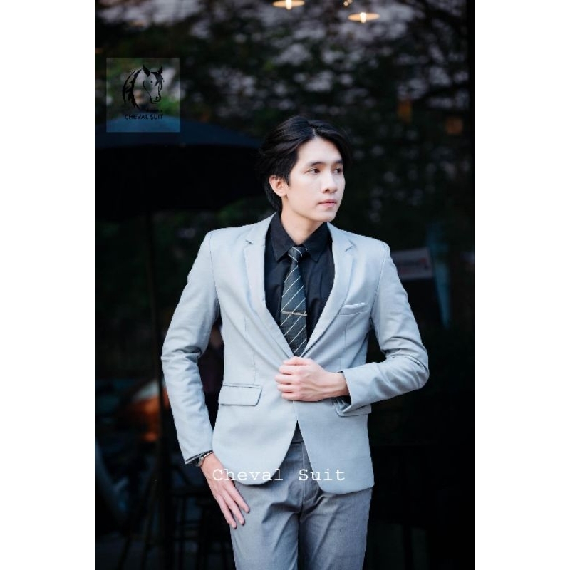 ตะกร้าใหม่ ชุดสูทผู้ชายสีเทาอ่อน รุ่น 1 กระดุม เสื้อสูท+กางเกง สินค้าพร้อมส่ง ชุดสูทผู้ชายใส่ออกงาน ชุดสูทผู้ชายใส่ทำงาน
