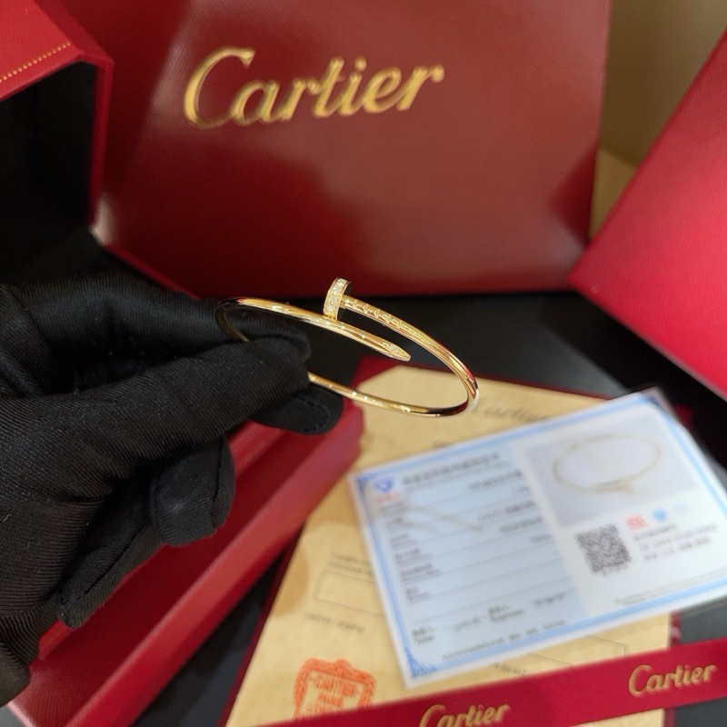 กำไล Cartier VIP(เทพ) Full box set แบบบาง เหมือนแท้มาก