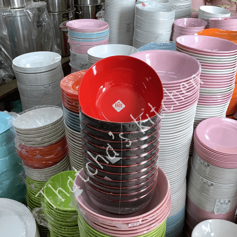 ชามทรงซ้อน เนื้อเมลามีน ขนาด 7 นิ้ว ตรา Basic ( บรรจุ 12 ใบ ) สีดำแดง