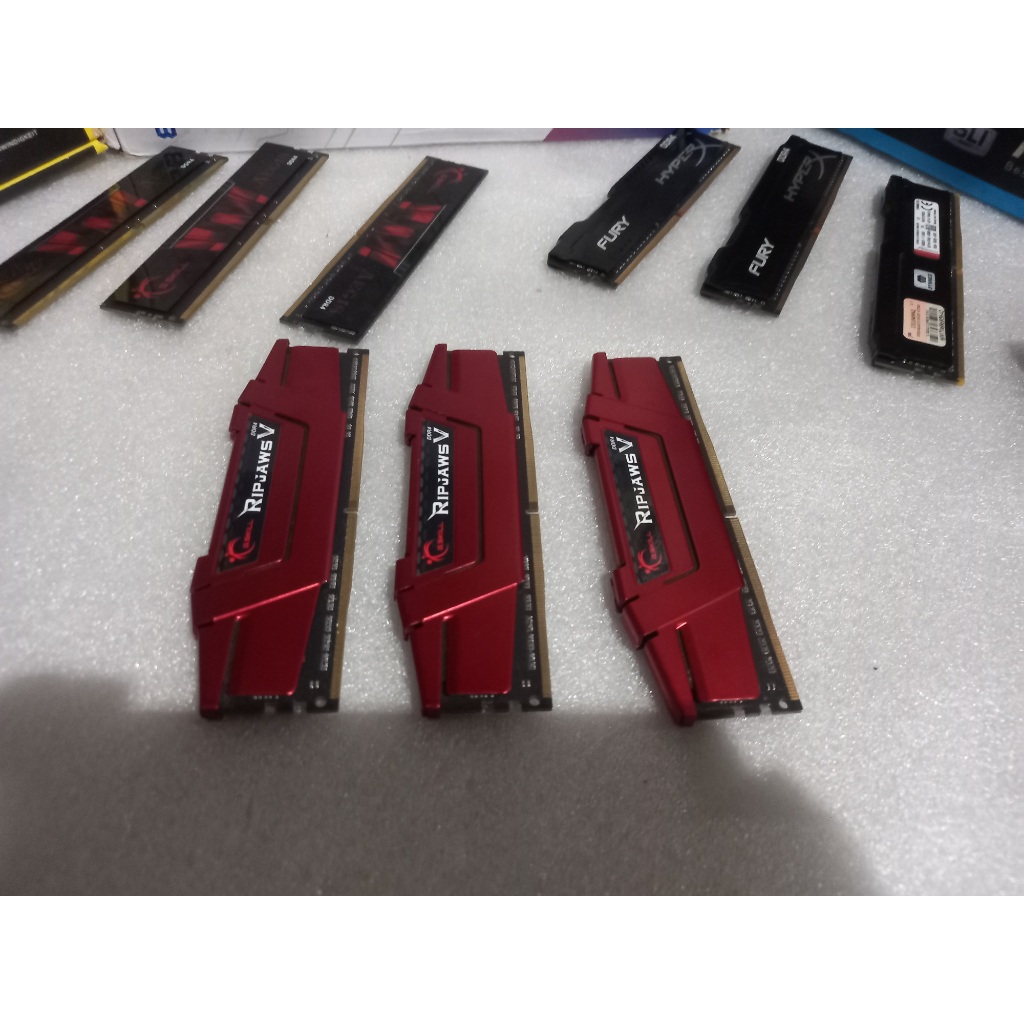 RAM G.SKILL RIPJAWS DDR4 2400 8GB (ราคา 1ตัว) มือ2 / แรม / หน่วยความจำ