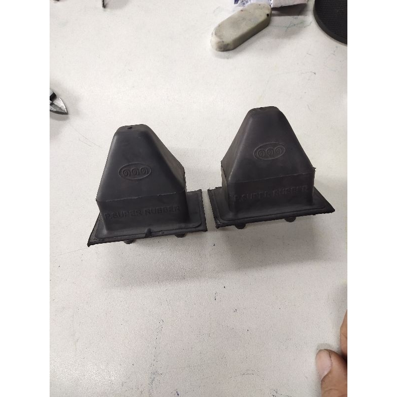 ยางกันกระแทกหัวเก๋ง HINO Serie 700 (S700) (ราคาต่อ 2 ตัว)