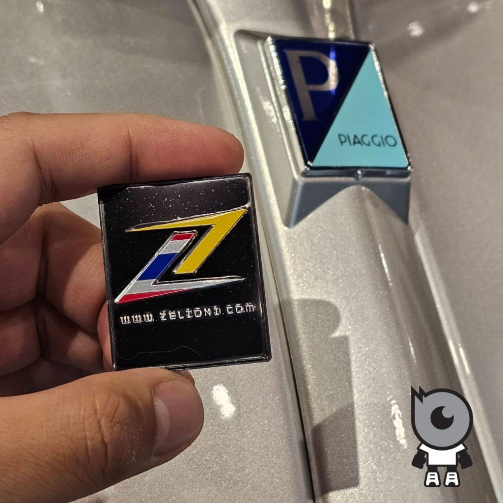 Zelioni แผ่นเพลท Piagio Logo ลาย Zelioni Thailand แท้ สำหรับ New Vespa ทุกรุ่น