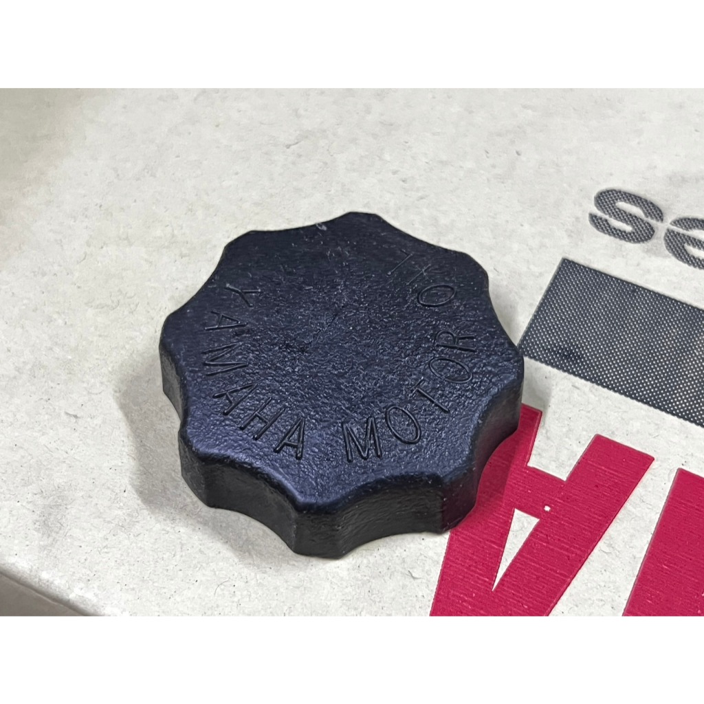 ฝาถังน้ำมัน ออโต้ลูป 2T Y75 Y80 Yamaha ถุงย่อยสลายไปแล้ว ใส่ถุงซิปล๊อค ลดราคา