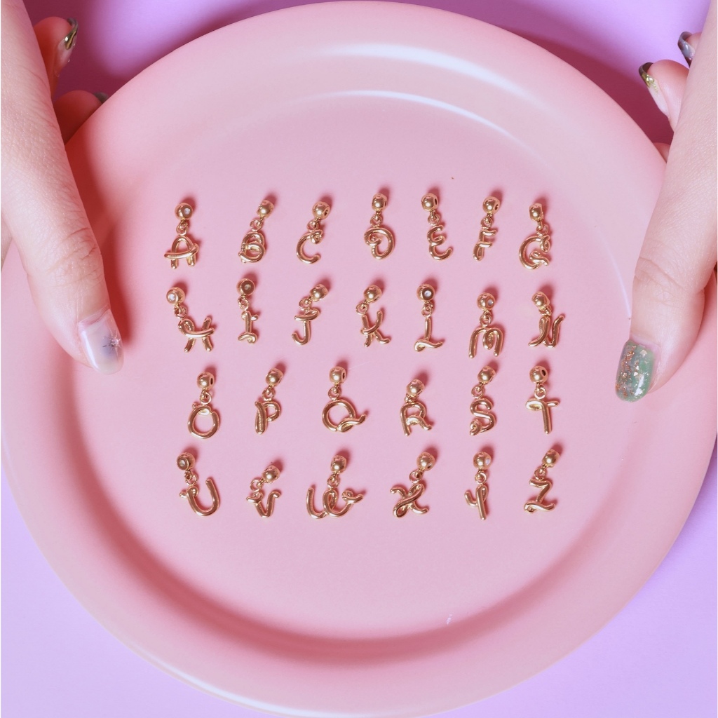 YVIS Scribble Initial Gold (Stainless Steel)