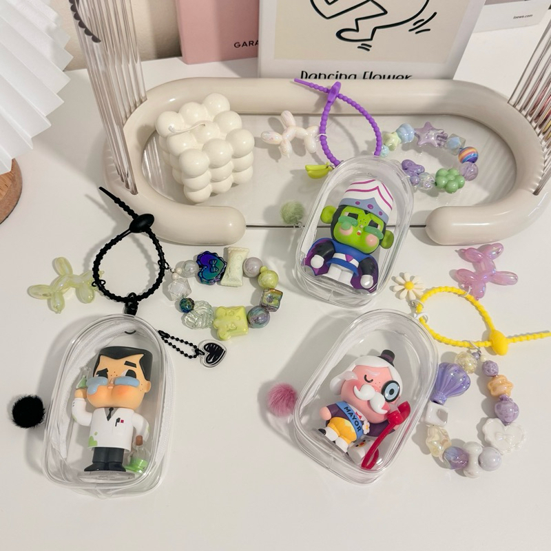 พวงกุญแจ Art toys crybaby