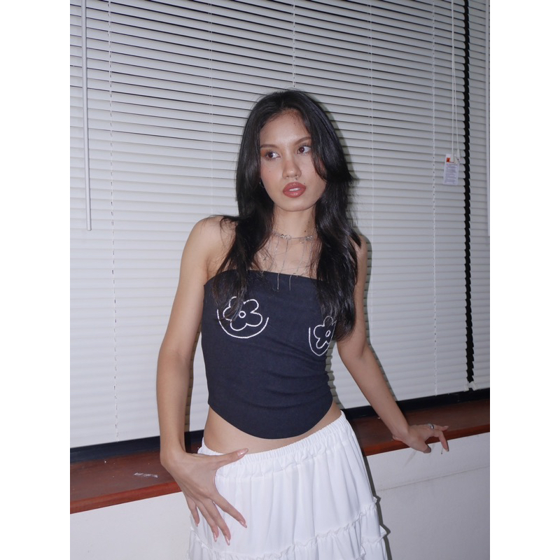 เสื้อเกาะอกงานปัก (handcrafted)