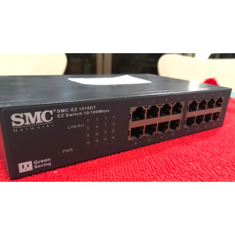 Switch Hub 16 Port 10/100Mbps SMC-EZ1016DT มือสอง (หมายเหตุเสีย 2 Port No.5 ,8) ยังเหลือดี 14 Port