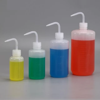 ขวดบีบพลาสติกหัวโค้ง กระบอกฉีดน้ำ ขวดรดน้ำ กระบอกฉีดน้ำ ขวดบีบ ขนาด 250 ml 500 ml 1000 ml