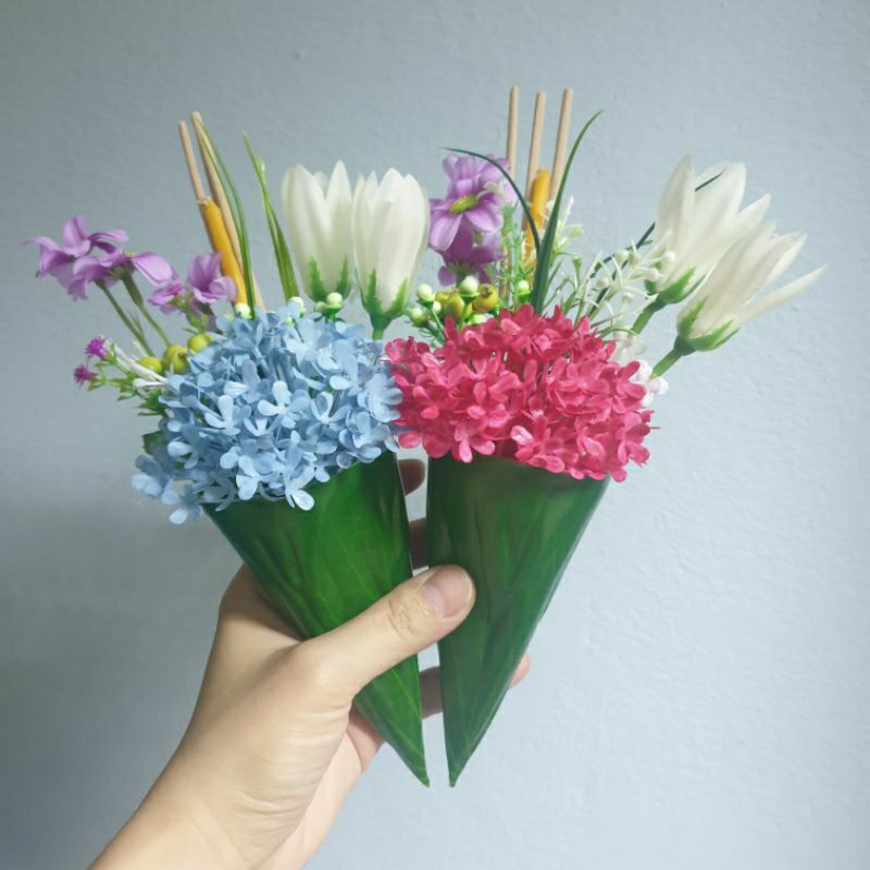 !!! พร้อมส่ง !!! 💐🍀ดอกไม้ไหว้ครู กรวยใบบัว🍀💐