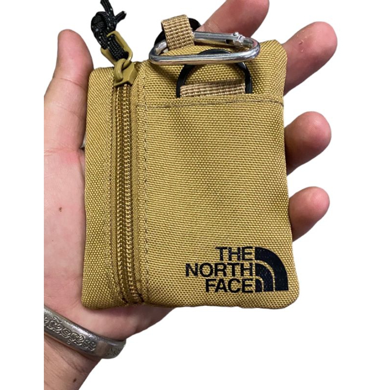 กระเป๋าสตางค์กระเป๋าคล้องคอใบจิ๋วTNF น้ำตาลอ่อน