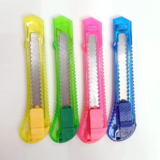 คัตเตอร์ ขนาดเล็ก พกพาง่าย S0365 S0366 สุ่มสี พลาสติก ตัดกระดาษ มีดตัดกระดาษ