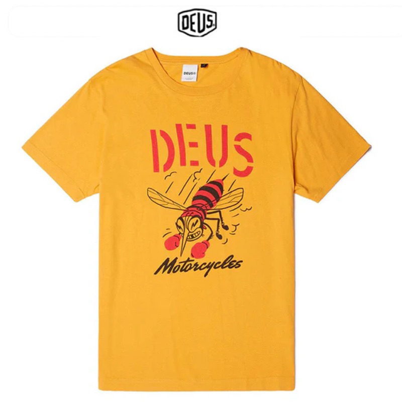 เสื้อยืดคอกลม สีเหลือง   DEUS  งานแท้💯% ⚠️DEUS STINGER  TEE ⚠️⚠️  (DU035)