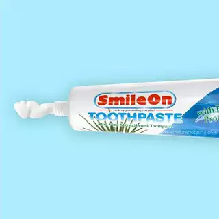 SmileOn ยาสีฟันสไมล์ออน (1หลอด 250 กรัม)