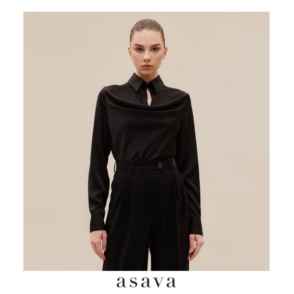 [asava ss24] Kennedy Cowl Blouse เสื้อผู้หญิง คอถ่วง แต่งดีเทลเปิดคอหน้าพร้อมตะขอ แขนยาวแต่งกระดุม แต่งชายเสื้อโค้ง