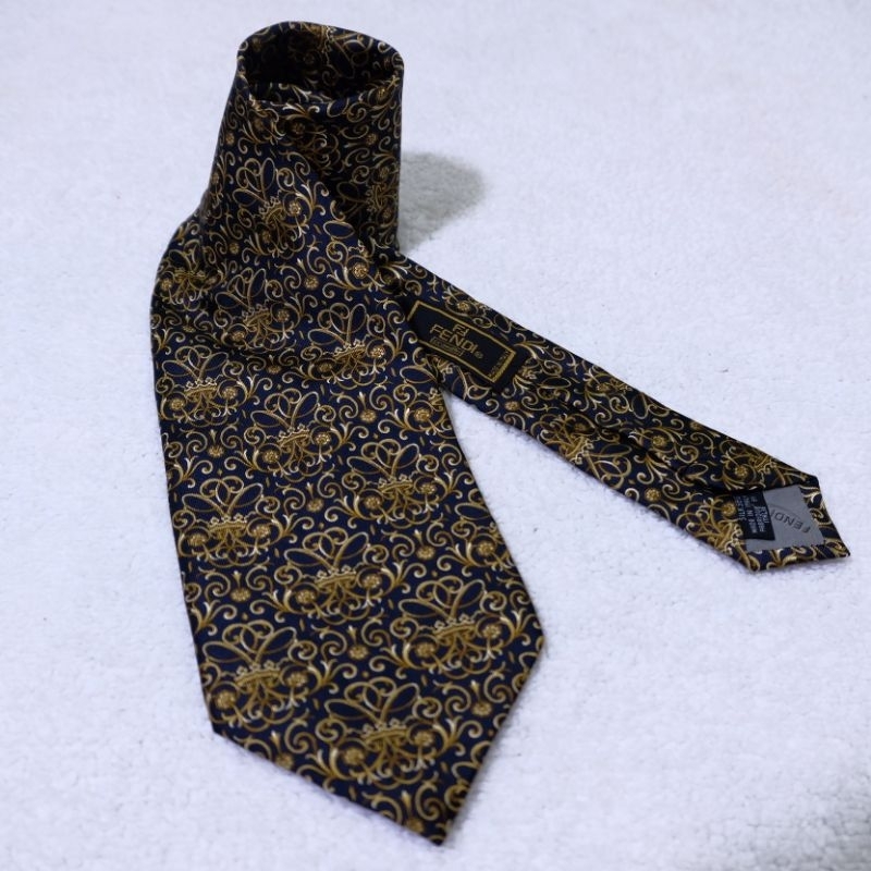 เนคไท Fendi (Necktie) Made in Italy มือสองของแท้