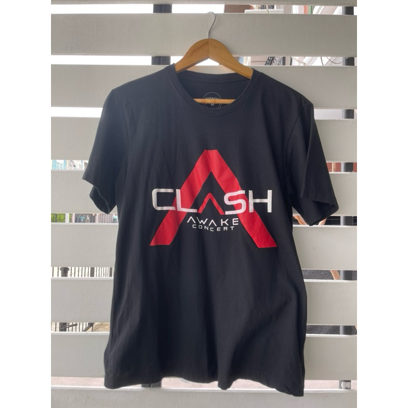 เสื้อวง CLASH คอนเสิร์ต Clash AWAKE CONCERT 2018 Size M 🎙️clash live concert BITEC official t-shirts