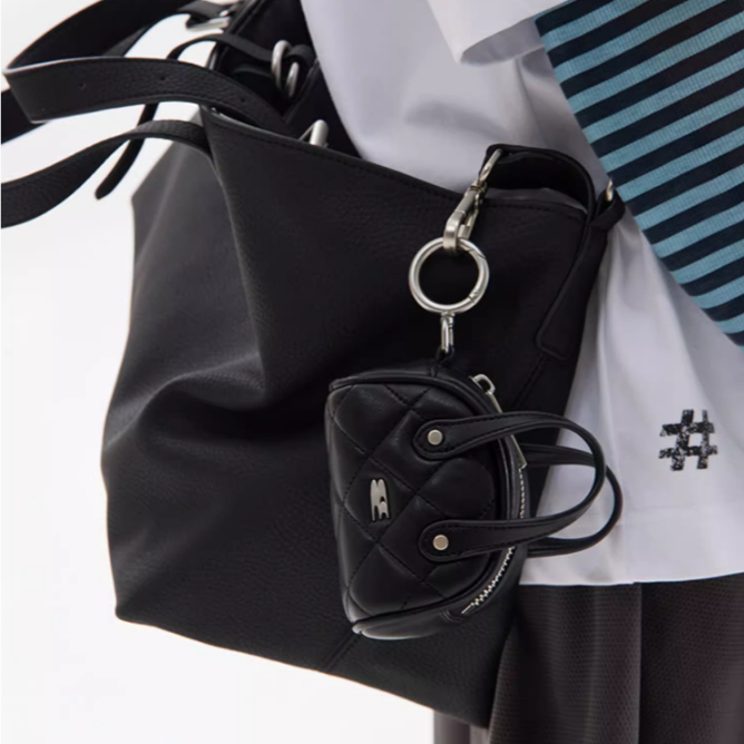 พร้อมส่ง กระเป๋า Super Mini Bag กระเป๋าใส่แอพอด จากแบรนด์ CryingCenter ของแท้