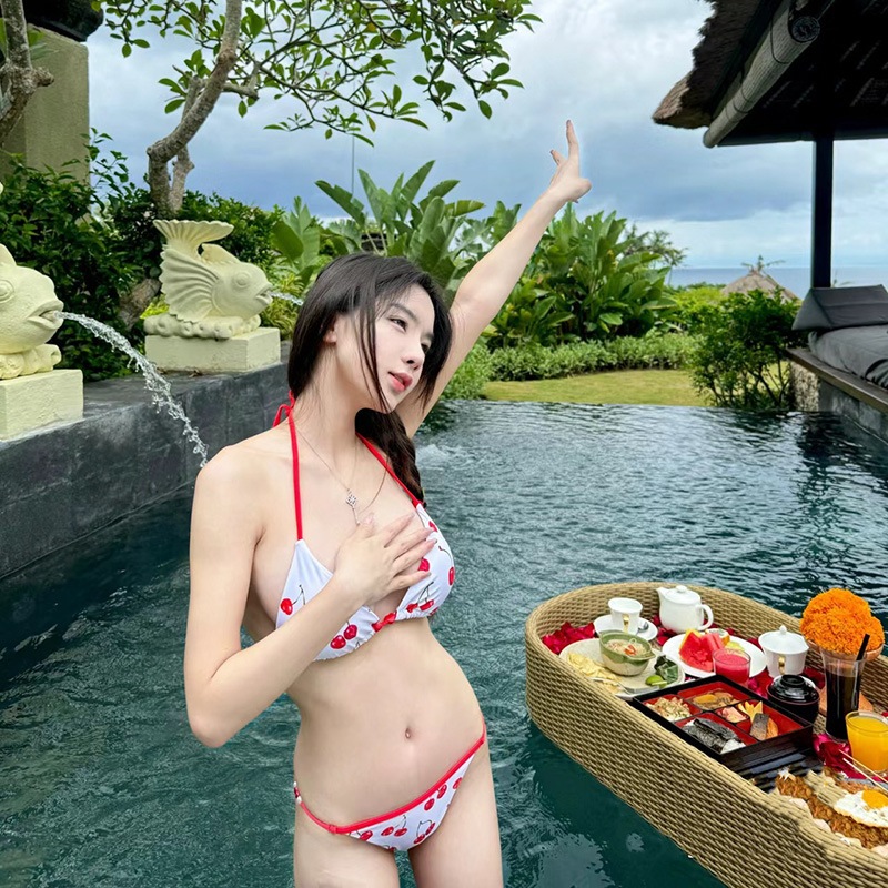 ชุดว่ายน้ำผู้หญิง บิกินี่ชุดสองชิ้น พิมพ์เชอร์รี่ ผูกเชือก เปลือย สไตล์เซ็กซี่ ผ้าใส่สบาย #0336 - รูปที่ 2