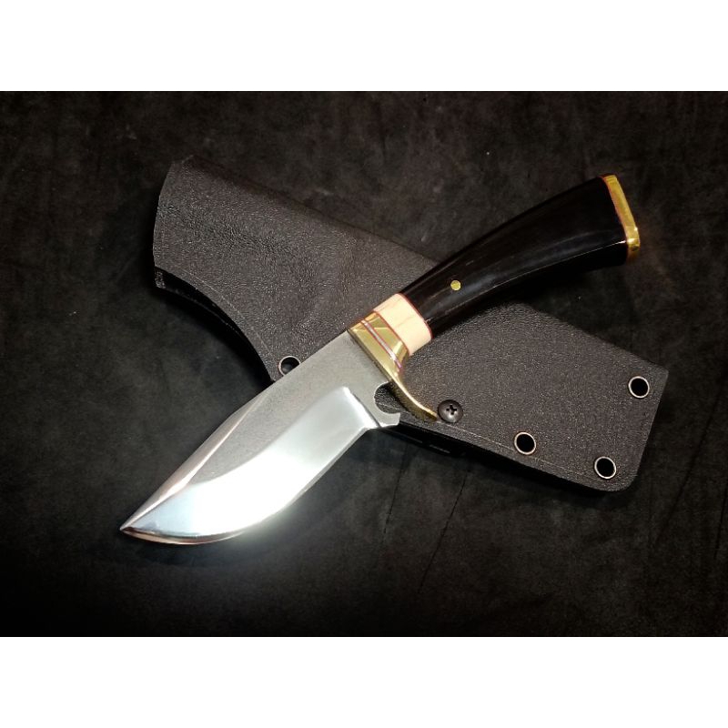 อเนกประสงค์สั้นด้ามเขา 🐃 + 🦌 เหล็ก N695 การ์ดมือ+ปิดท้ายทองเหลือง ฝักแข็ง PE