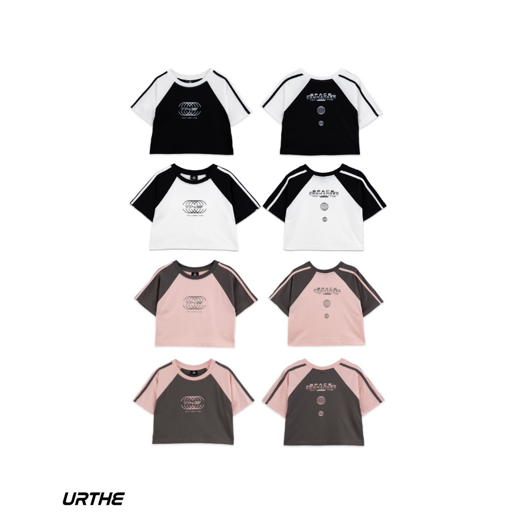 URTHE - เสื้อยืดครอป TwoTone แขนสั้น สกรีนลาย รุ่น Space Commander