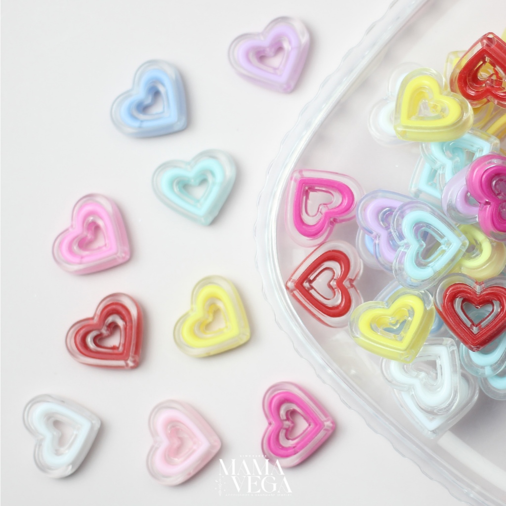 ลูกปัดอะคริลิครูปหัวใจใสสอดไส้มีรูตรงกลาง สำหรับทำเครื่องประดับ DIY