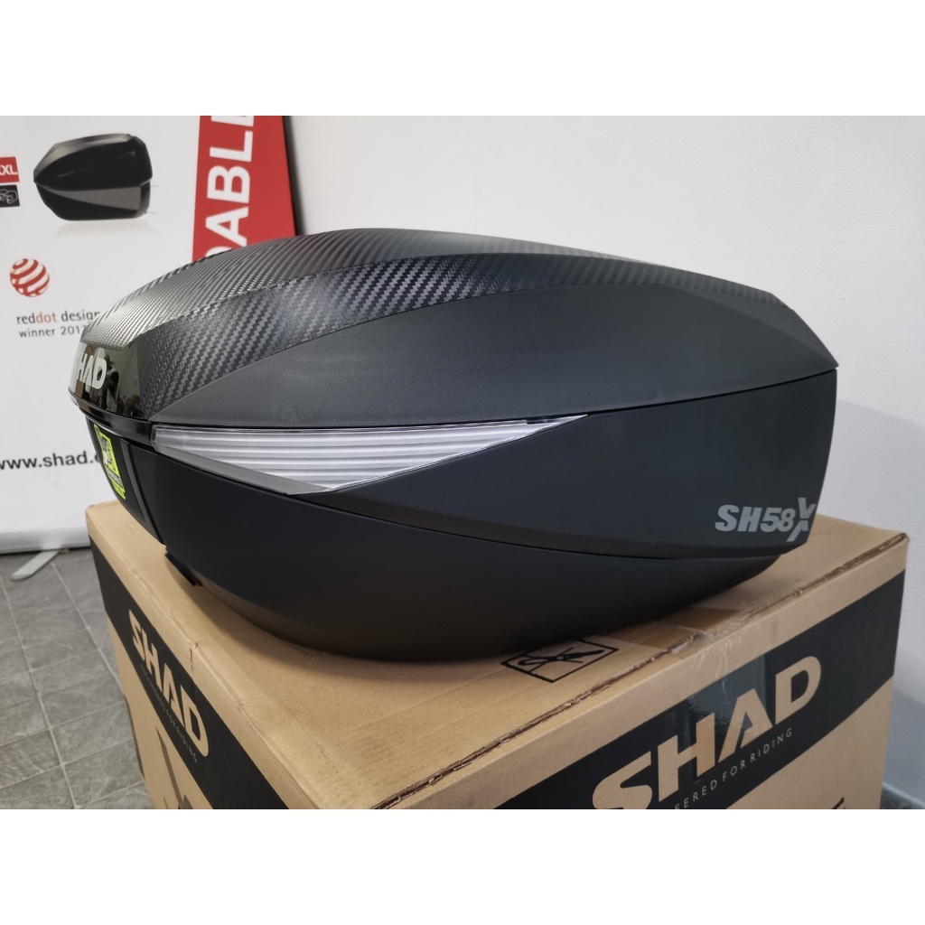 Pre-Order กล่องท้าย Shad sh58x Carbon