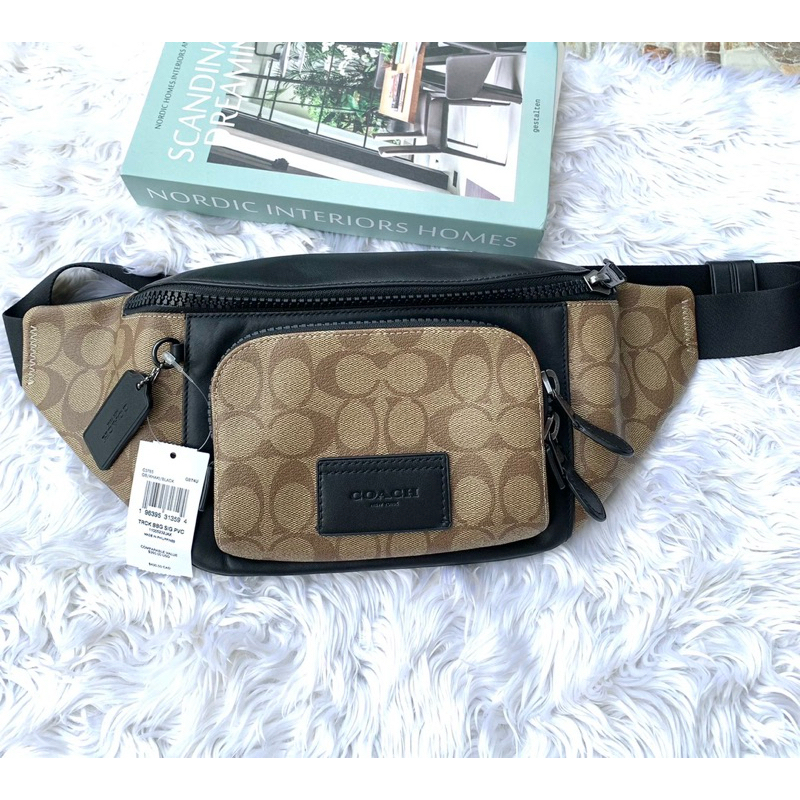 ✴️ แท้ 💯% C3765 Track Belt Bag In Signature Canvas