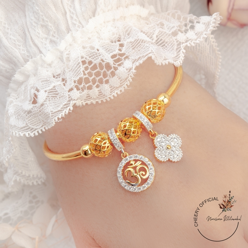 กำไลห้อยจี้โอม มหามงคล ความสำเร็จ ฟรีไซส์ ปรับขนาดได้ตามข้อมือ พร้อมส่ง