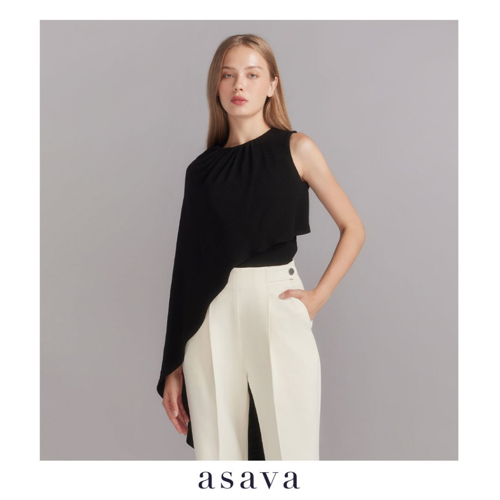 [asava aw23] Rosette One-Shoulder Cape Blouse เสื้อผู้หญิง เคปไหล่เดียว แต่งรูดหน้า แต่งดีเทลแขน คอกลม ซิปหลัง