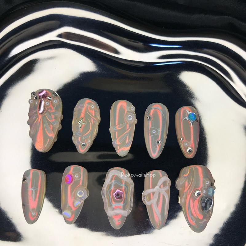 Aurora heart press on nails