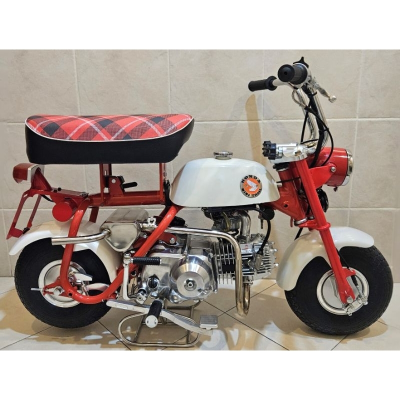 ขาตั้งรถ Honda Monkey Z50m , CZ100 และ Z100