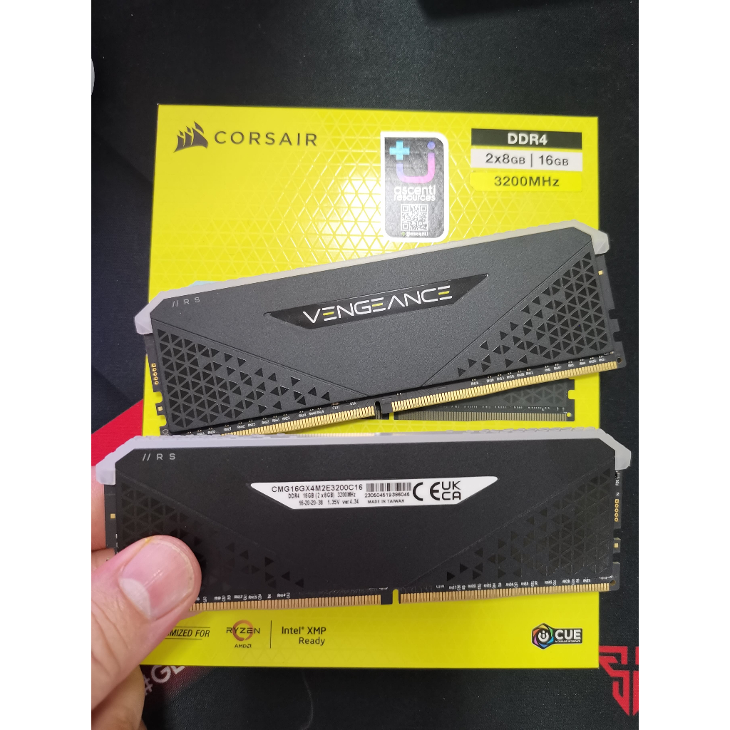 RAM PC (แรมพีซี) CORSAIR VENGEANCE RGB RS (CMG16GX4M2E3200C16)16GB (8GBx2) DDR4/3200MHz มือสอง