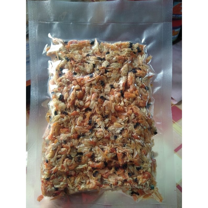 หัวกุ้ง ติดมัน เหมาะทำเครื่องแกง ทำน้ำพริก จะได้ความมันจากมันหัวกุ้ง ทำให้เครื่องแกงหรือน้ำพริกมีรสชาติอร่อยกลมกล่อม